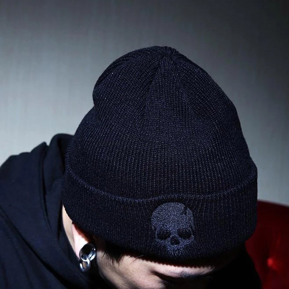 Unisex Skull Beanie Hat For Winters - Best 2022 - MOLOOCO