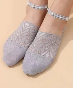 Pearl Lace Socks