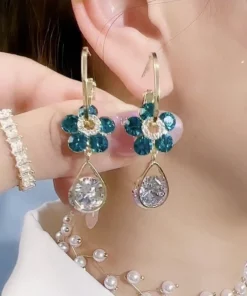 Fashion Flower Crystal Earrings