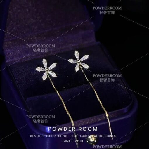 Shiny Diamond Flower Earrings