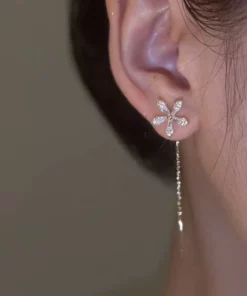 Shiny Diamond Flower Earrings