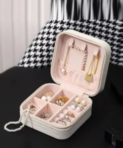 Portable Mini Jewelry Storage Box Travel Organizer Jewelry Case Leather Storage Earrings Necklace Ring Jewelry Organizer Display